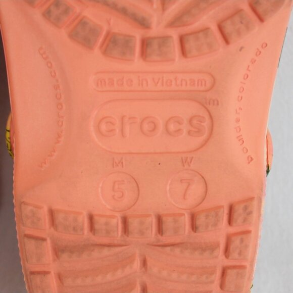 Crocs Classic Retro Resort Clog Womens 7 Mens 5 Pineapple Papaya Print Shoes - Picture 9 of 9